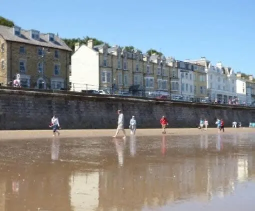 Apartment 5, 11 The Beach - Spectacular Views Of The Bay Filey