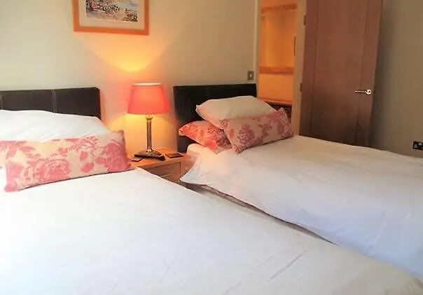 Apartment 5, 11 The Beach - Spectacular Views Of The Bay Filey Holiday home